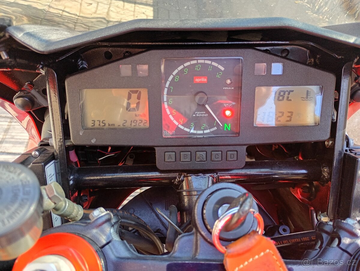 Aprilia - 10