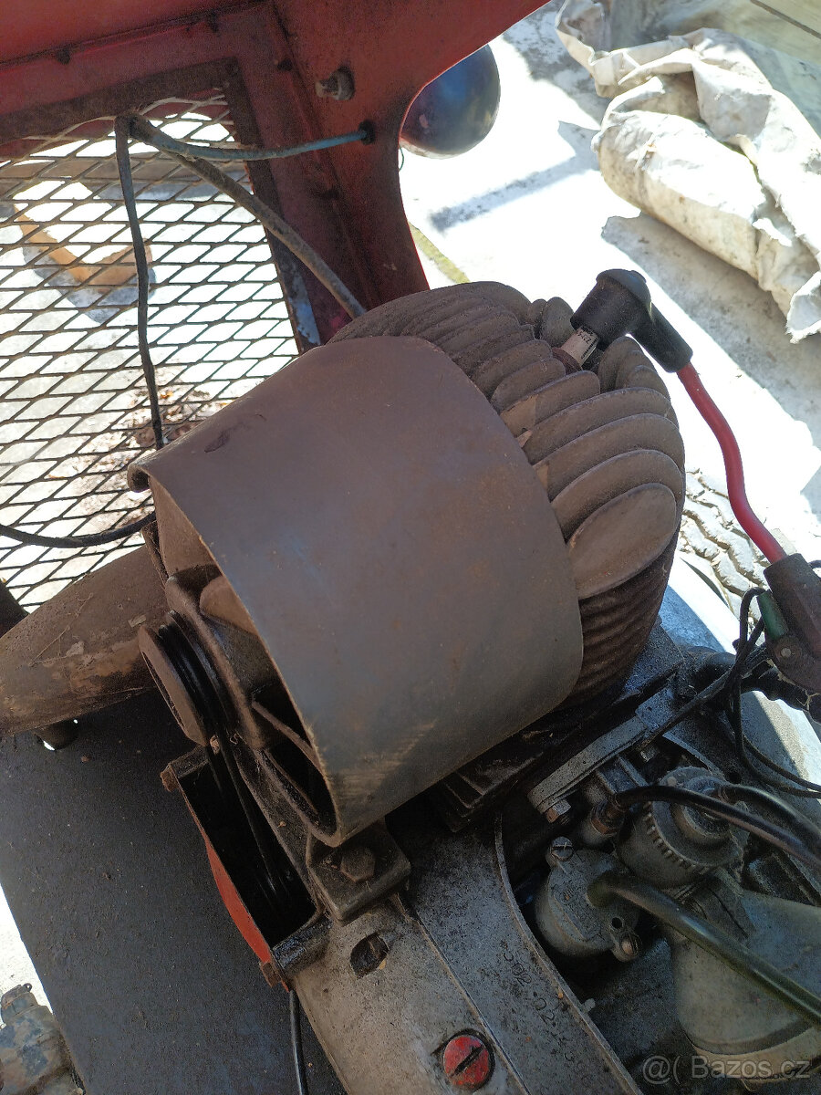 Traktůrek domáci výroby - 10