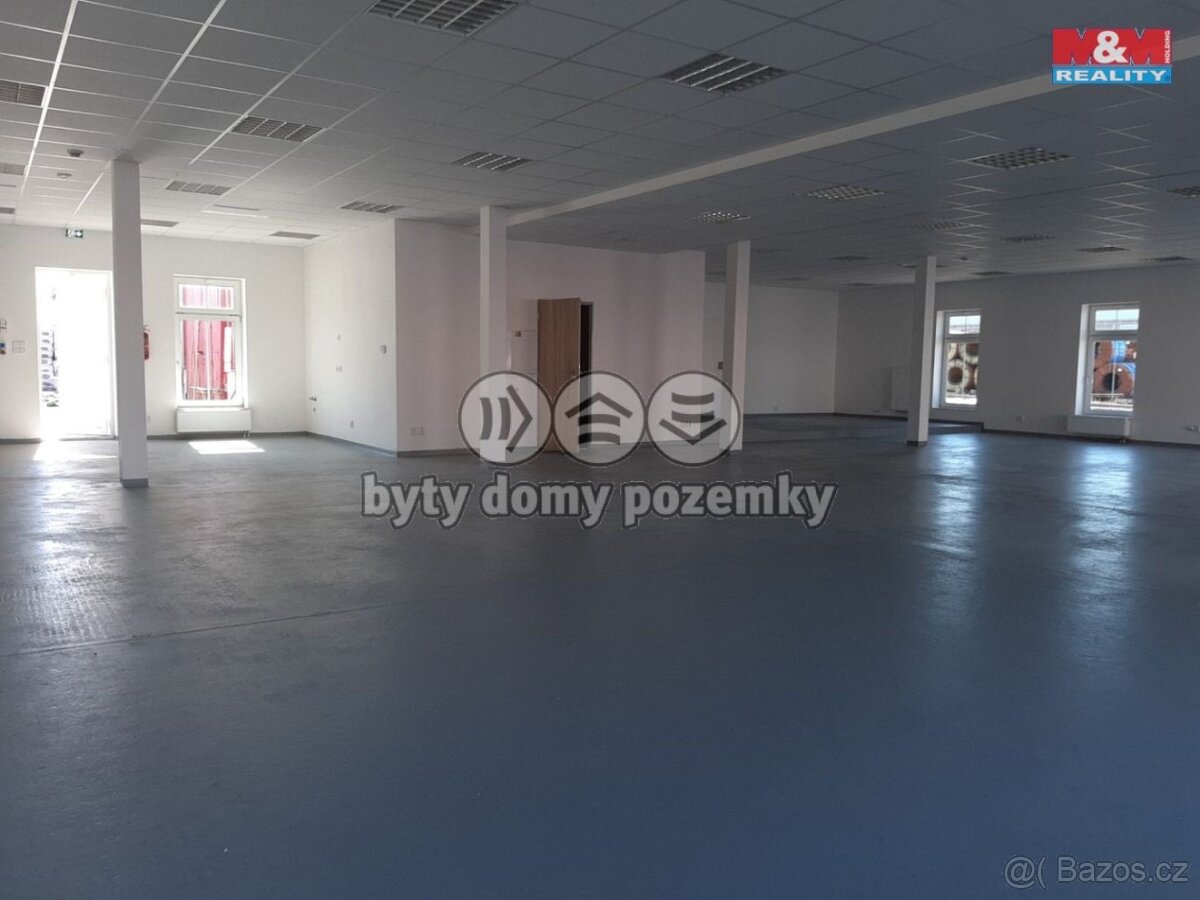 Pronájem SKLADY ,obchodních prostor v Bohumíně, 280 m² - 10