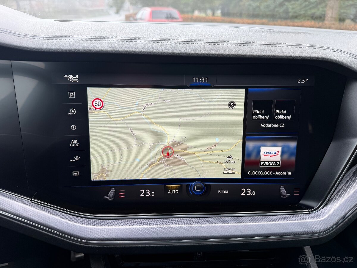 VW Touareg 3.0tdi 210 kw,3x Rline, Webasto, Vzduch, Dinaudio - 10