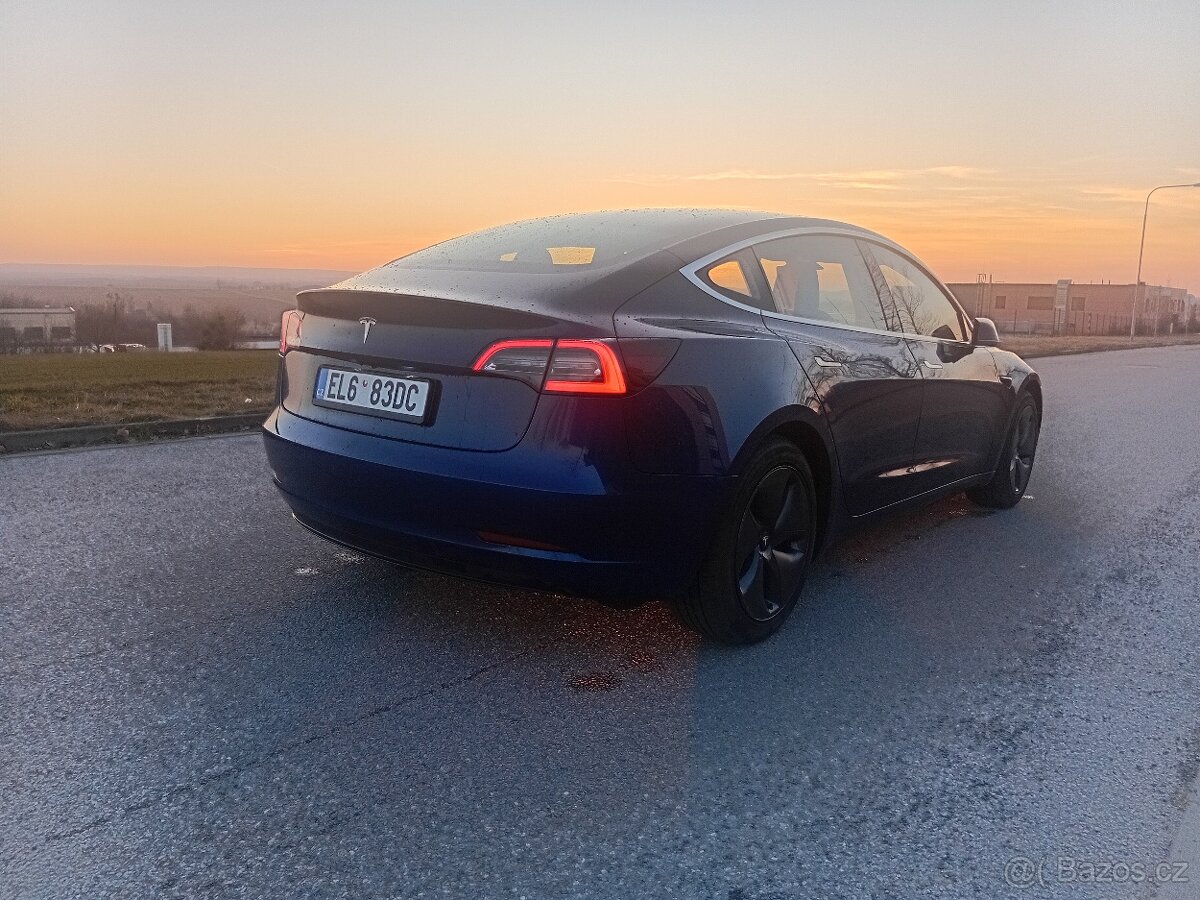 Prodám Tesla model 3 - 10