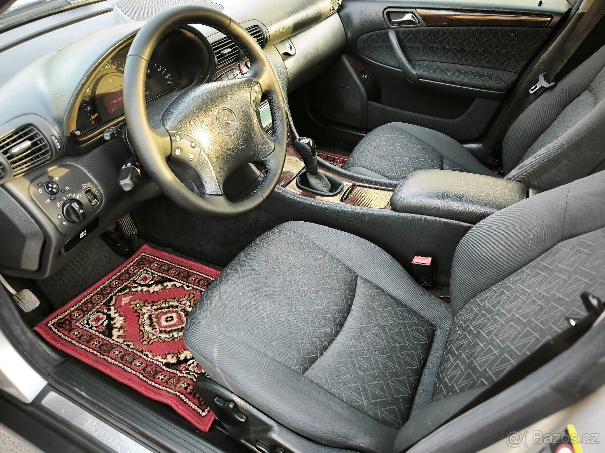 Mercedes Benz C 220CDi ELEGANCE Klíma alu,tempomat - 10