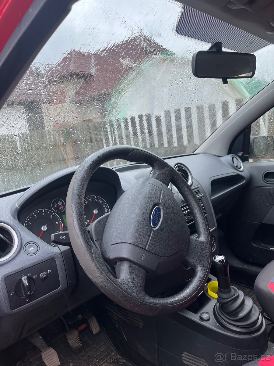 Prodám Ford fiestu mk6 - 10