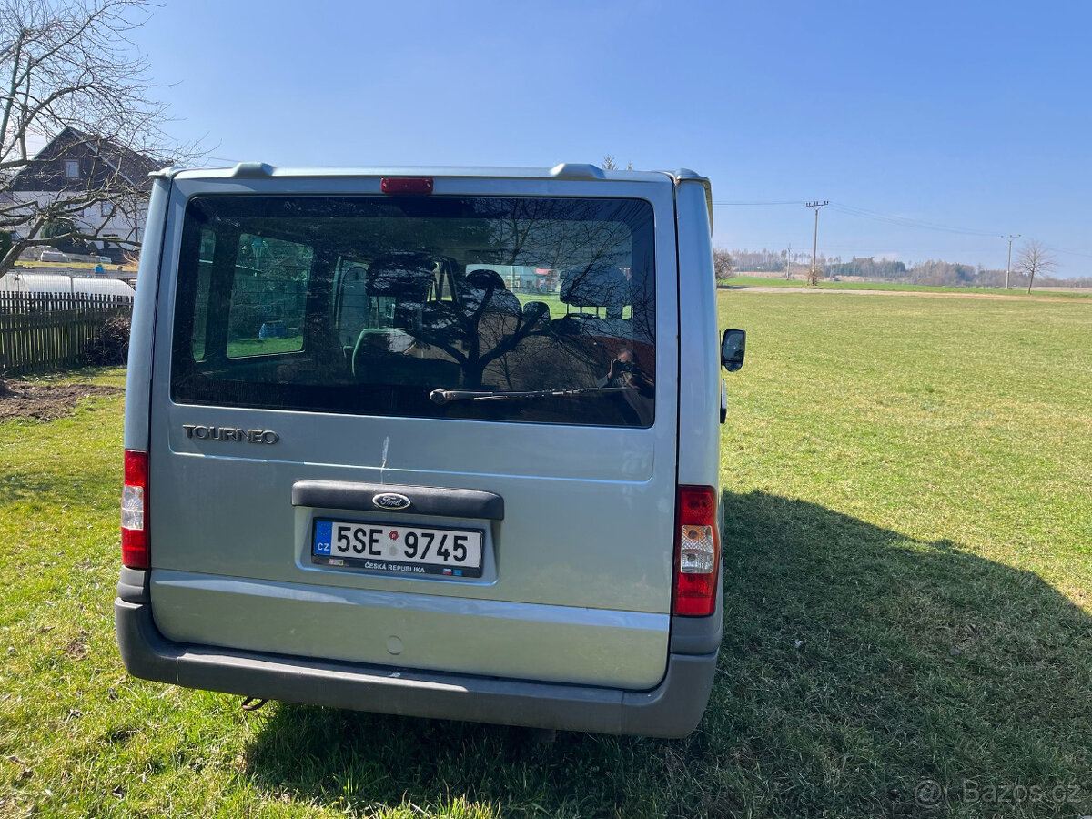 Ford Tourneo 2,2Tdci - 10