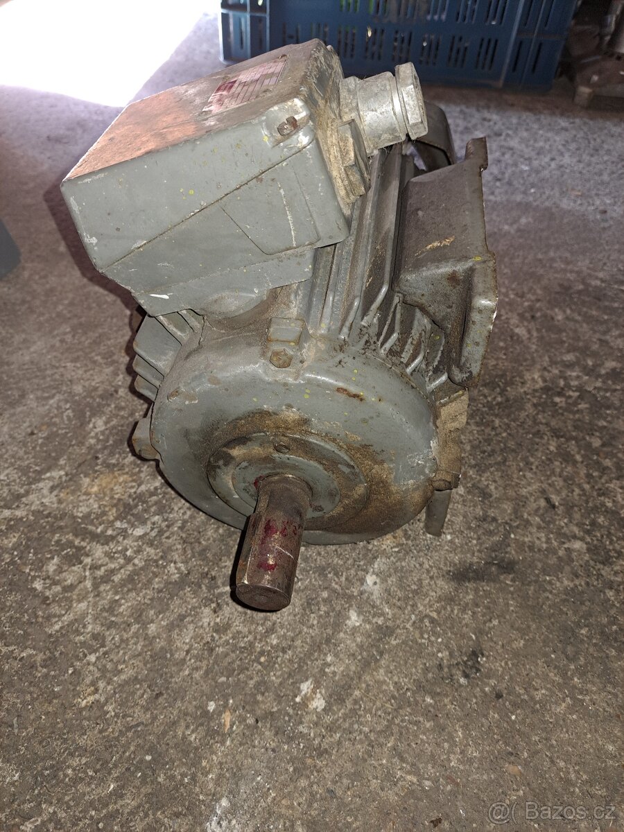 ELEKTROMOTORY 3fáz/400V + převodovka - 10