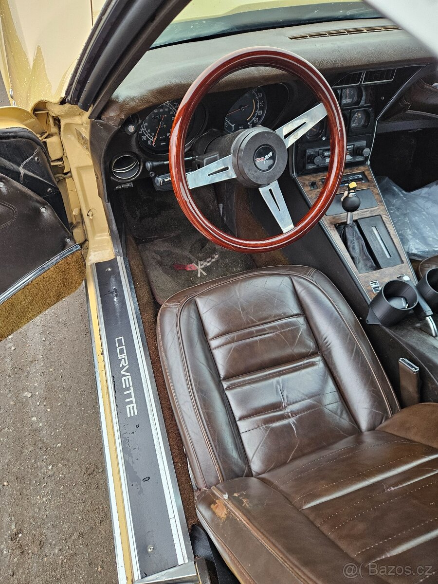 Chevrolet Corvette C3 - 10