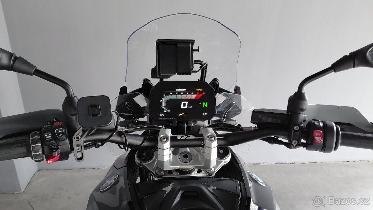 BMW R1300 GS - TRIPLE BLACK - Akrapovič - 10