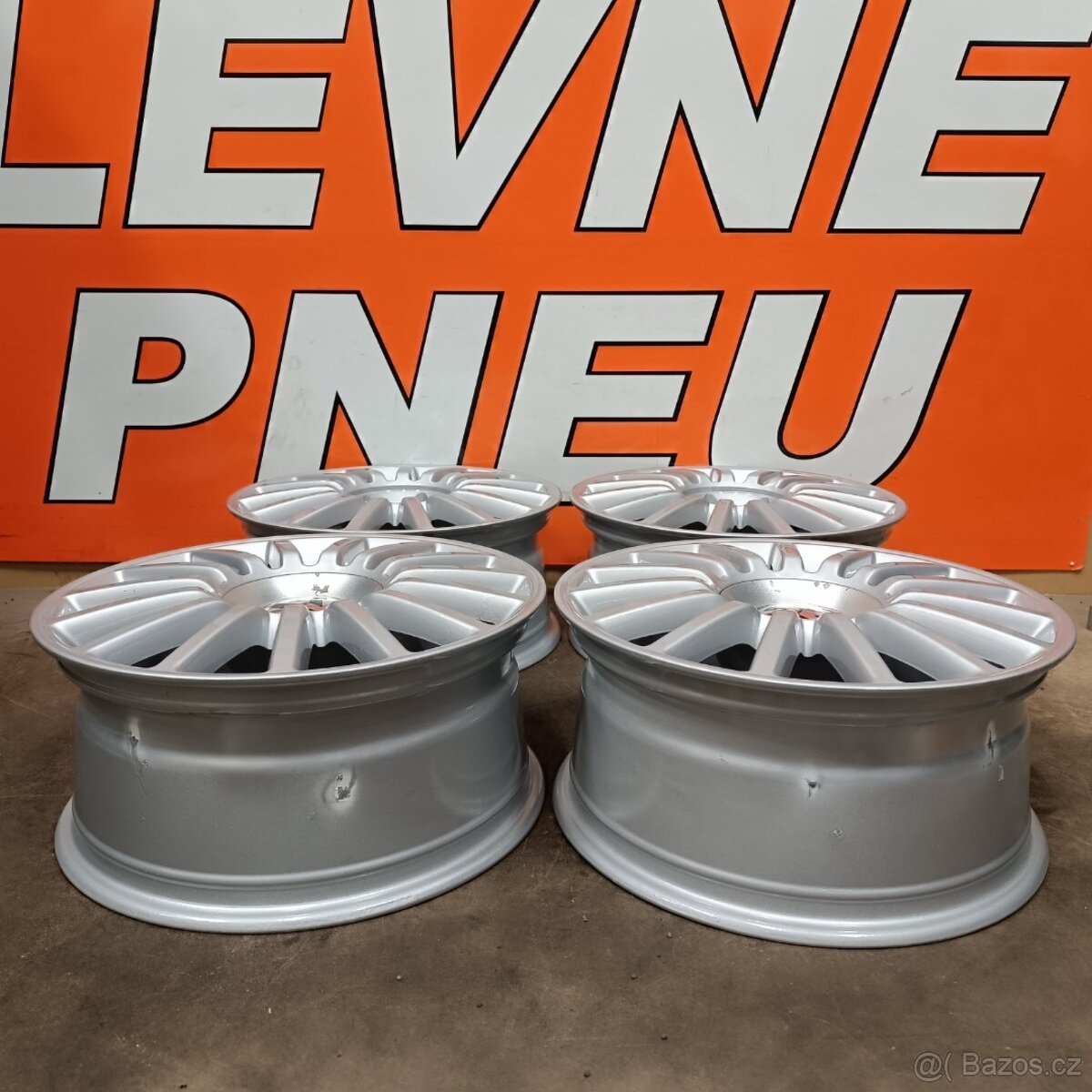 Originální kola Volkswagen Passat 17", PO RENOVACI - 10