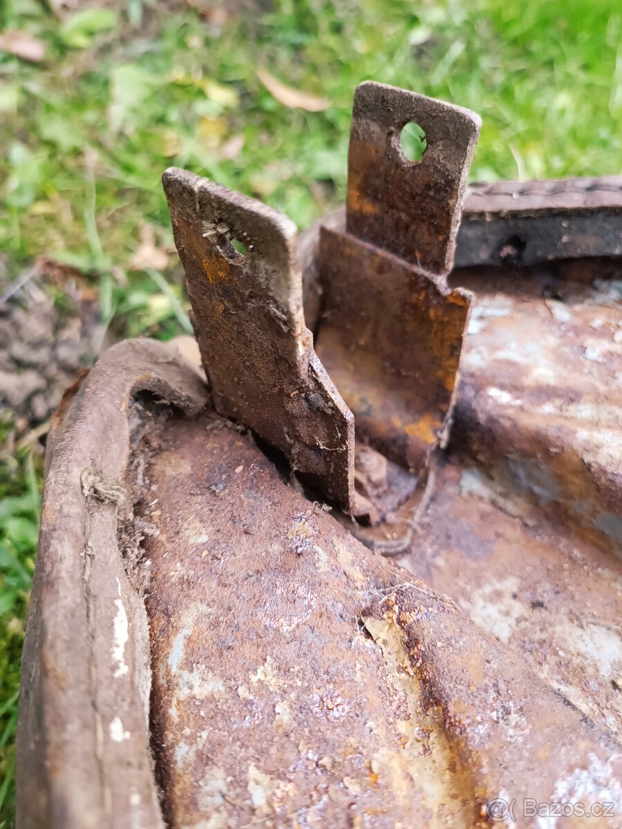 Jawa/CZ Plechy Sedla Kyvačka 2x plech - 10