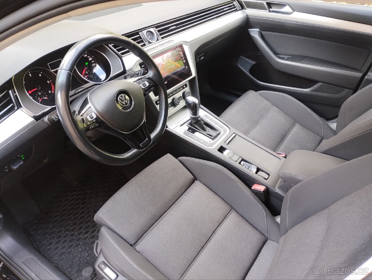VW PASSAT 2.0TDi 110kW DSG, M.2018, 236TIS.KM, BEZ INVESTIC - 10