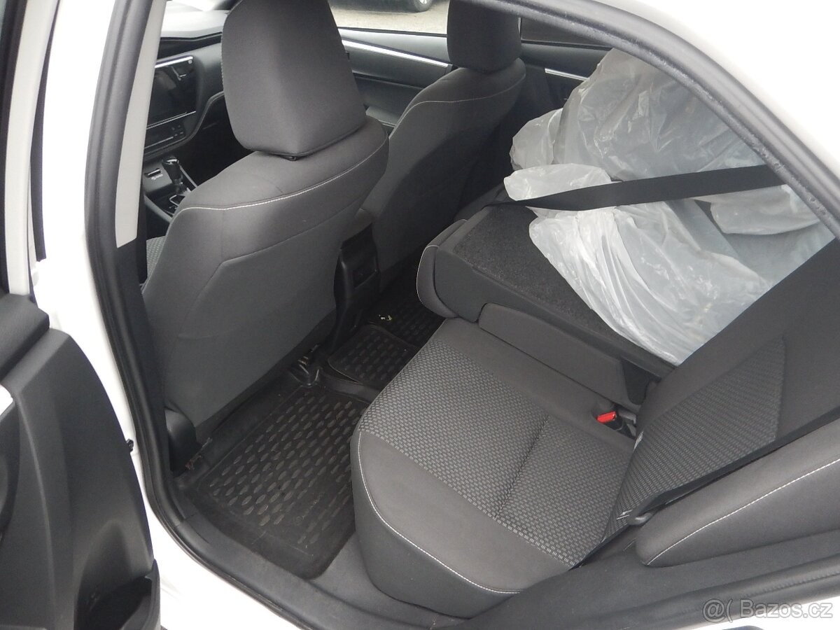 TOYOTA Corolla 1.6 VVTi, AUTOMAT, ČR, SERVISKA - 10