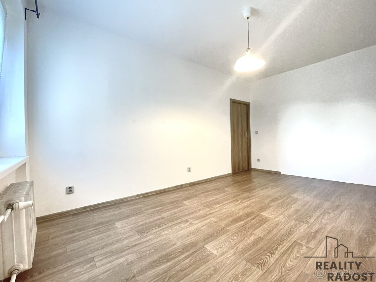 Pronájem bytu 2+kk v Olomouci, 1. patro, Olomouc, Tř. Míru - - 10