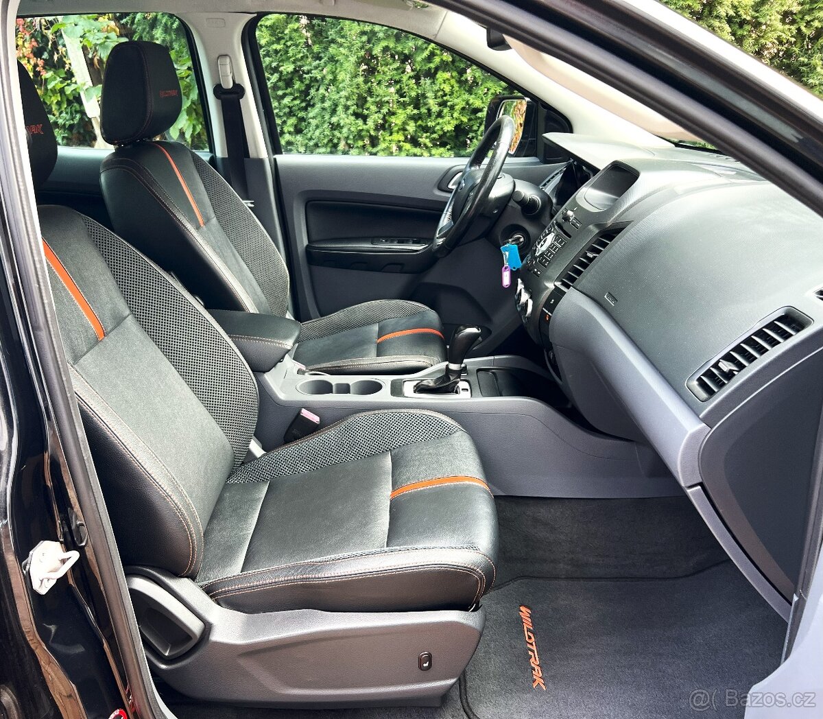 Ford Ranger WILDTRAK 3.2 2013 A/T OBLOUK KORBY - 10