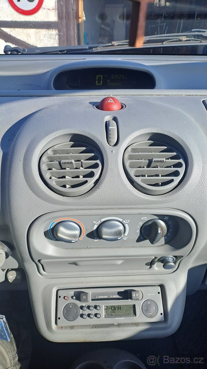 Renault Twingo - 10