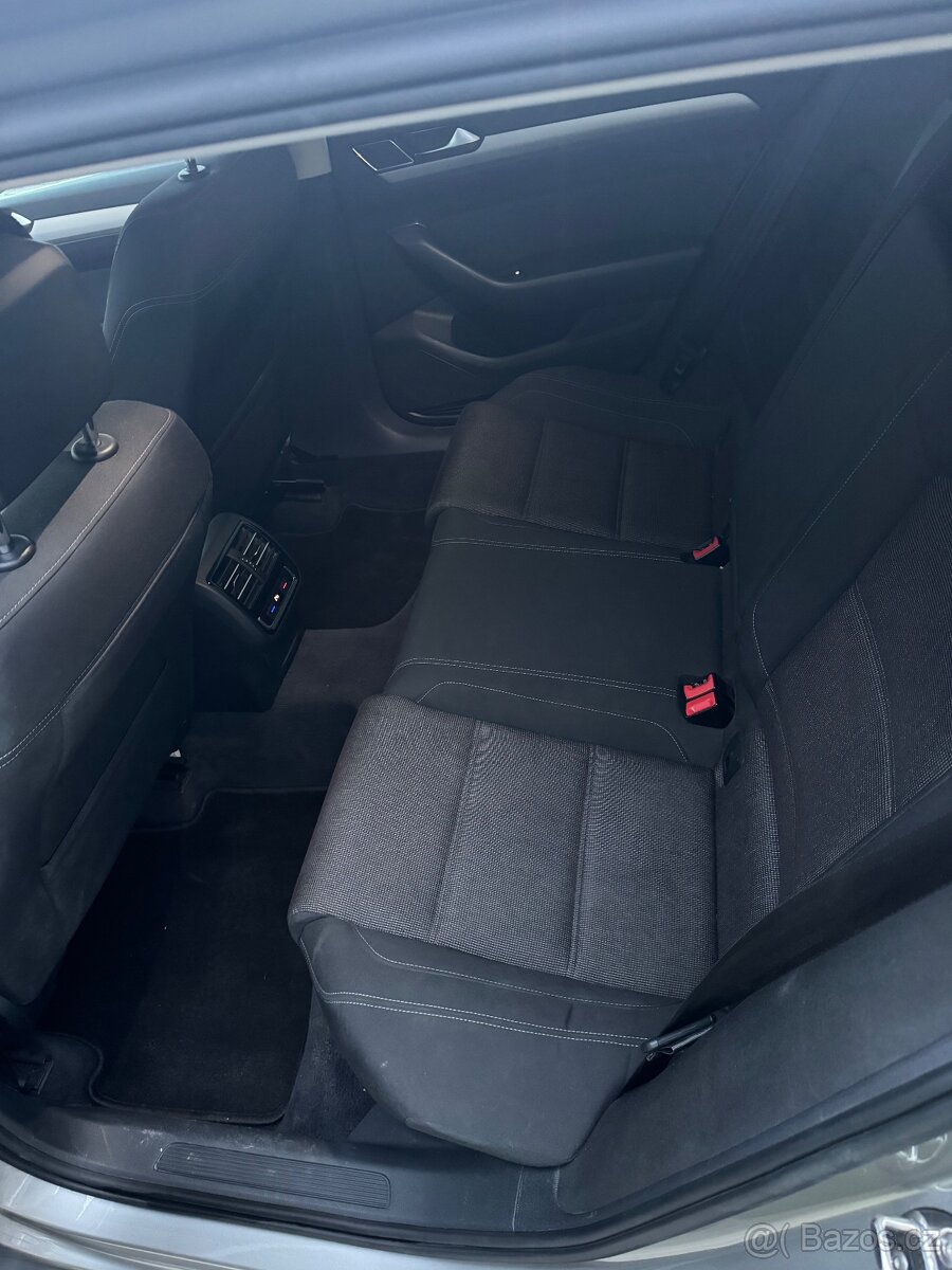 Volkswagen Passat b8 2.0TDI 110kw - 10