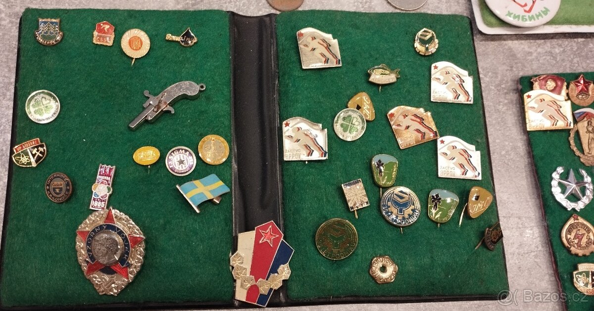 VELKÁ SBÍRKA ODZNAKŮ + MEDAILE + MINCE – 40+ LET STARÉ - 10