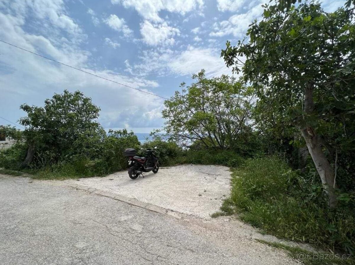 Kamenný dům a stavební pozemek / Chorvatsko - 10