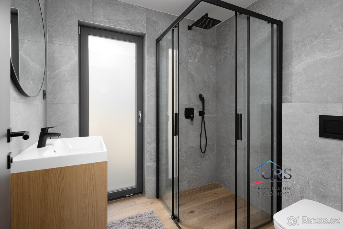 RD 4+kk/T, parkování pro 2 auta, Nová ves pod Pleší - 10