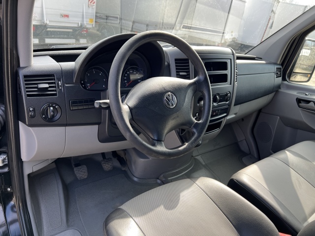 Prodám Volkswagen Crafter 2.0TDi. 100kw. L2H1. 6 míst. TZ:2. - 10