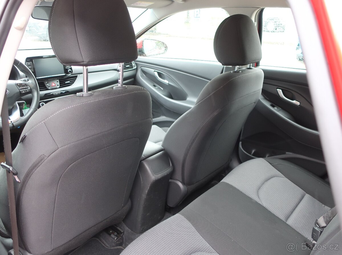 Hyundai i30 HB 1.0T-GDI 88kW COMFORT 1MAJITEL ČR ZÁRUKA - 10