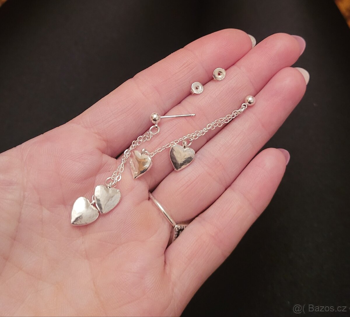 Nové dámské i dívčí stříbrné náušnice visací se srdíčky 925 - 10