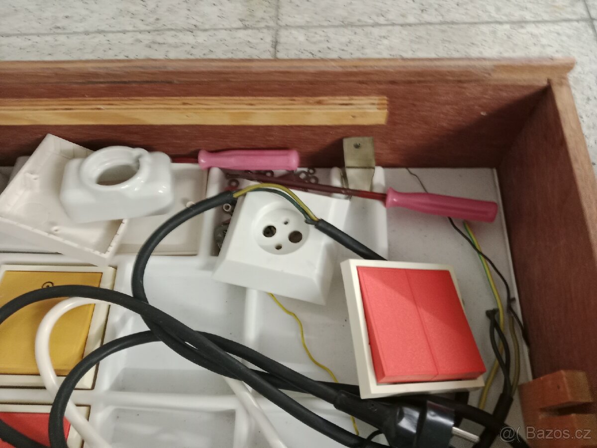Elektromontážní souprava - 10