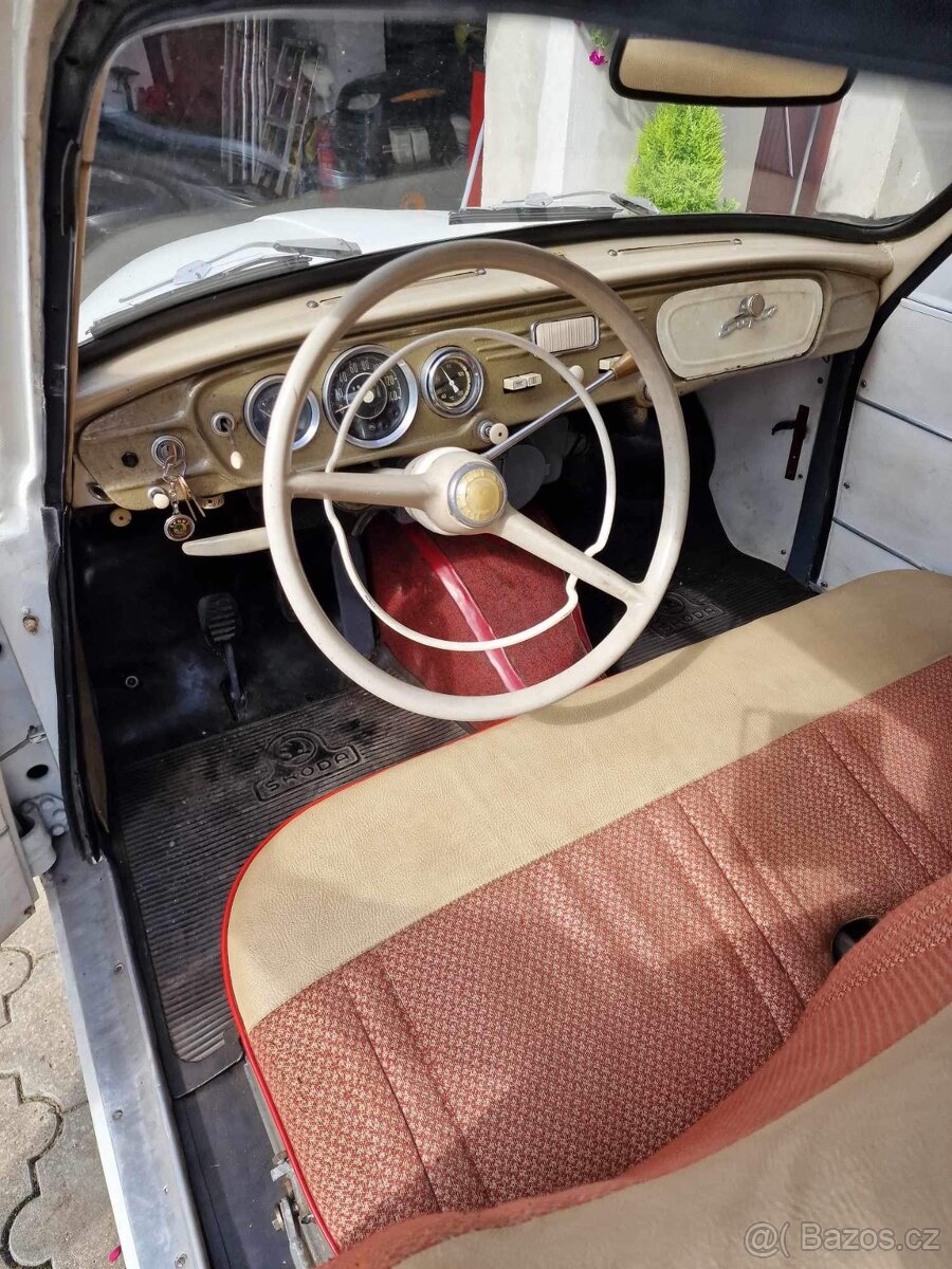 Zvažuji o prodeji. Škoda octavia 985 spartak . - 10