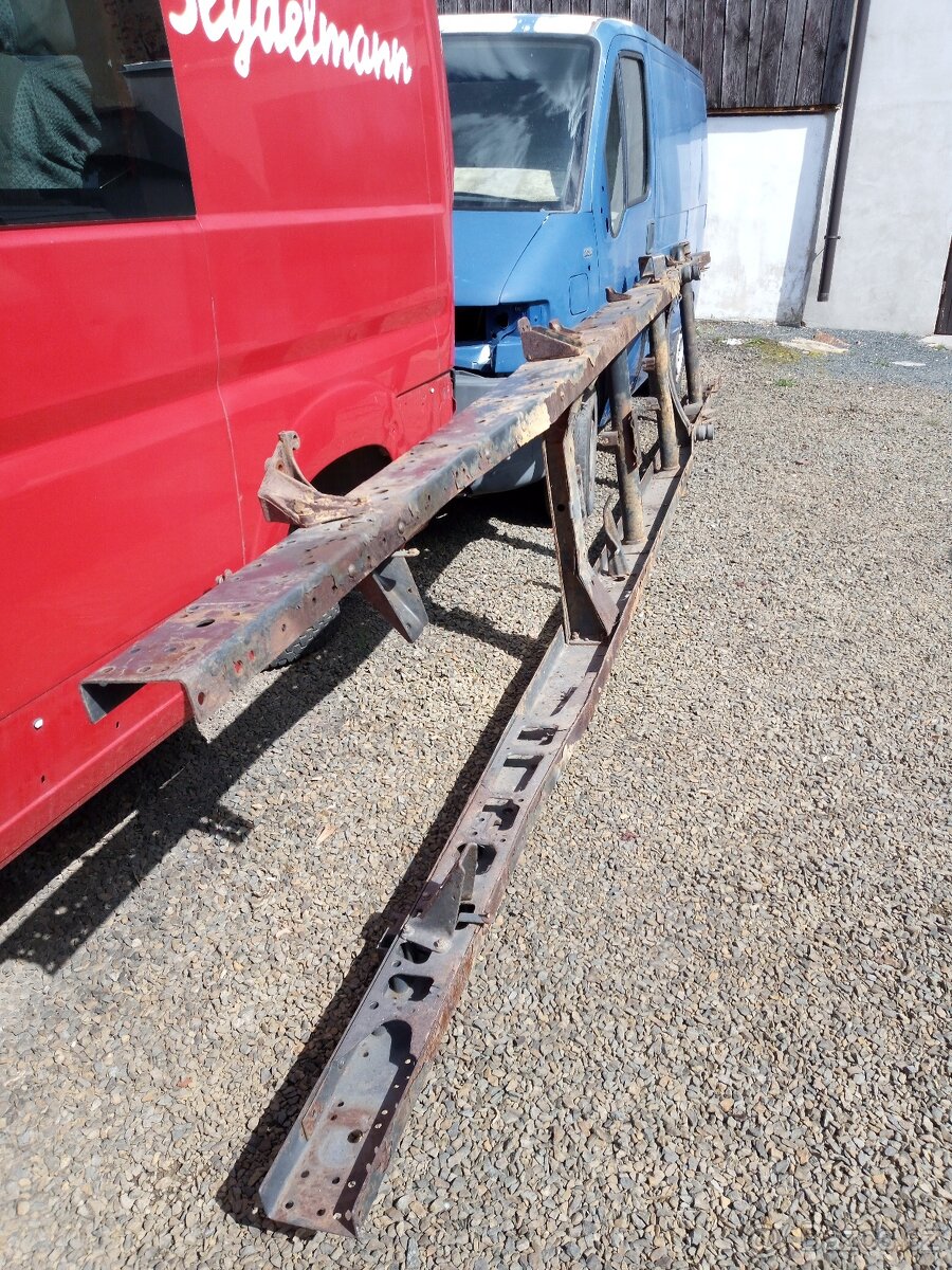 IVECO DAILY 50C18 MAXI 7MÍST,R.V.09-NÁHRADNÍ DÍLY - 10