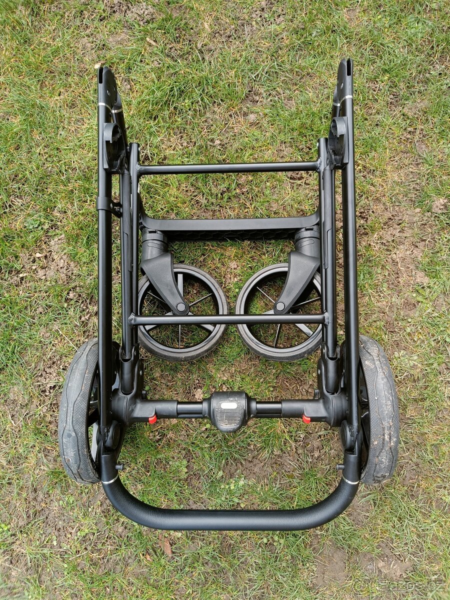 Zánovní Kombinovaný kočárek Adamex Vasco - záruka 9/2026 - 10