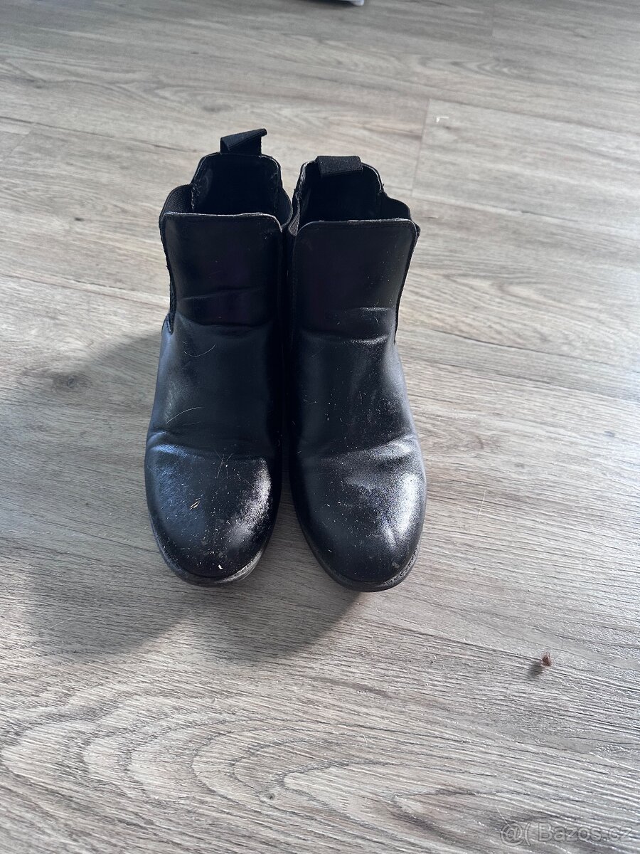 Dětské(čísla pro Popelky :)) jezdecké boty - 10