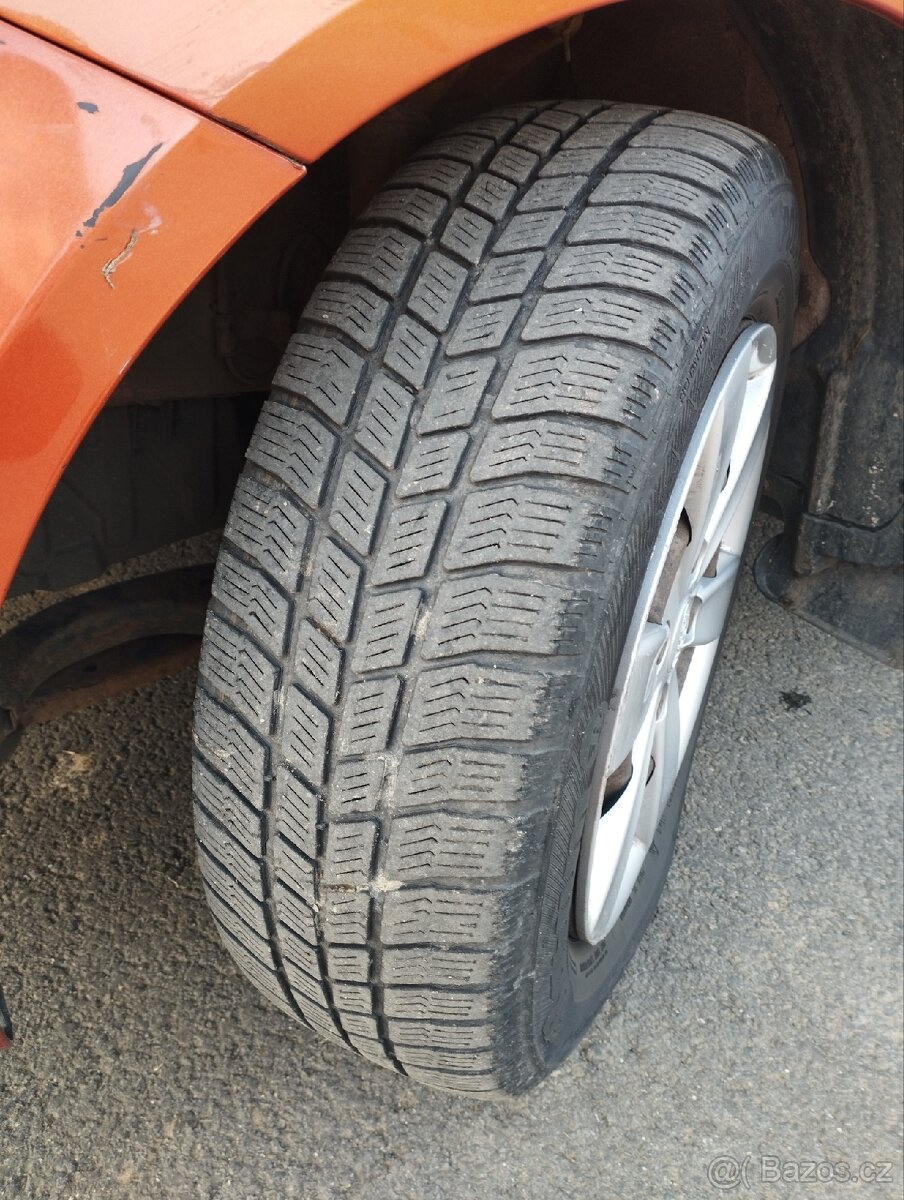 Kia Rio 1.4, r. 2010 - 10