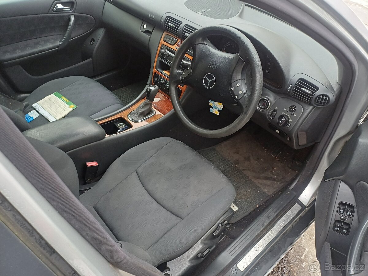 Mercedes w203 - díly - 10