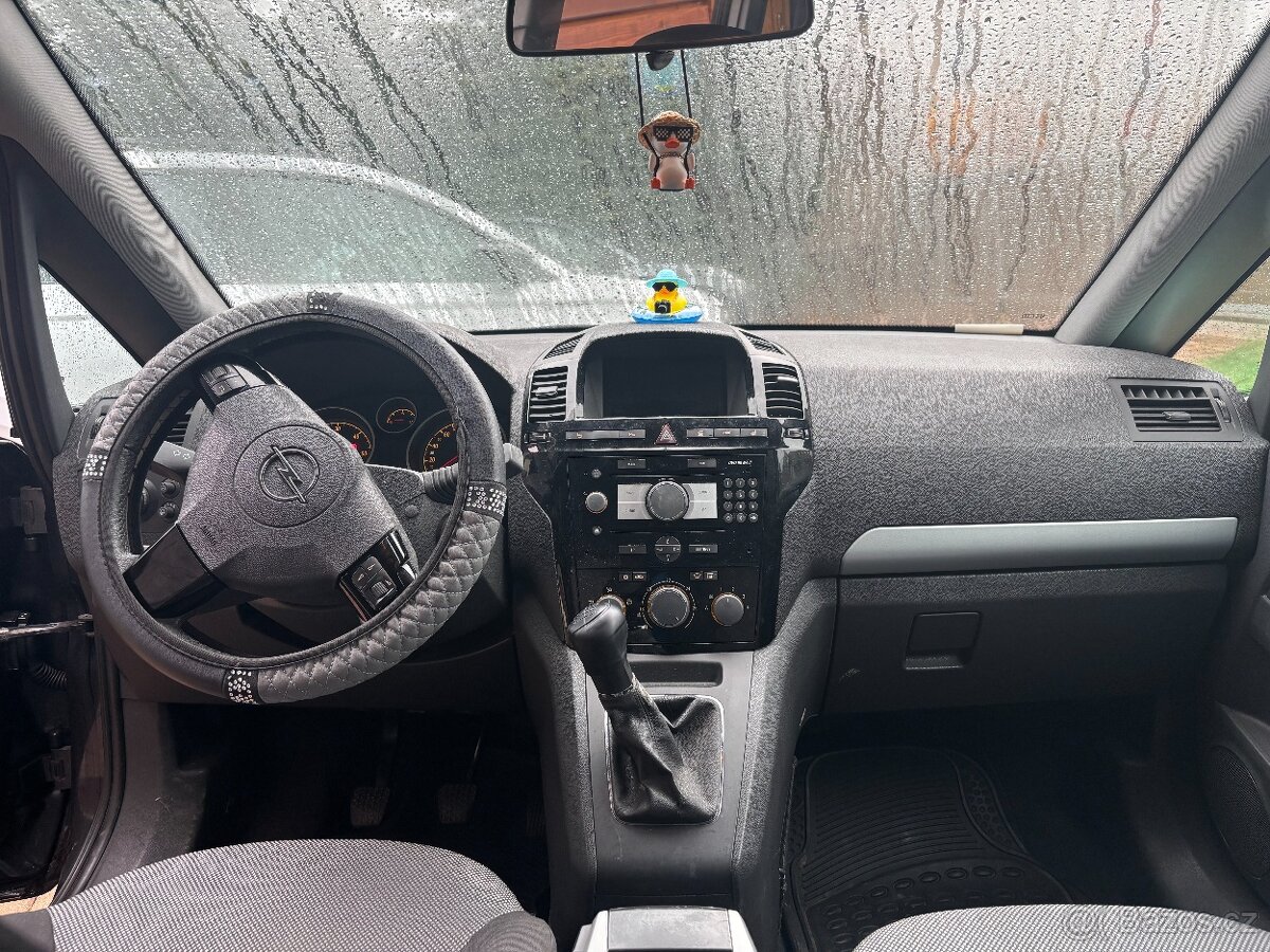 Opel Zafira 1,9CDTi - 10