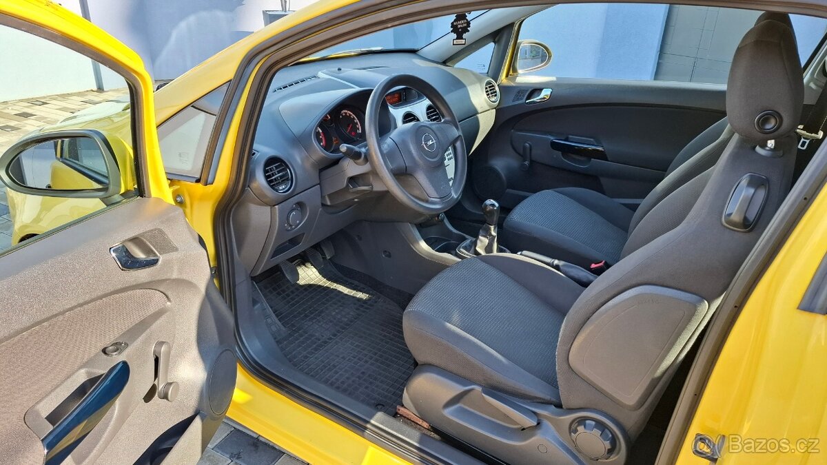 Opel Corsa III 1,0i - 44kw. SLUŠNÝ STAV - NOVÁ STK+EM - 10