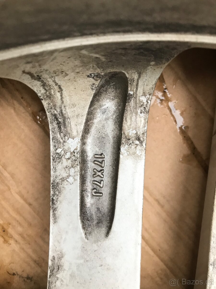 Nissan 7Jx17 ET38 5x114,3 - 10