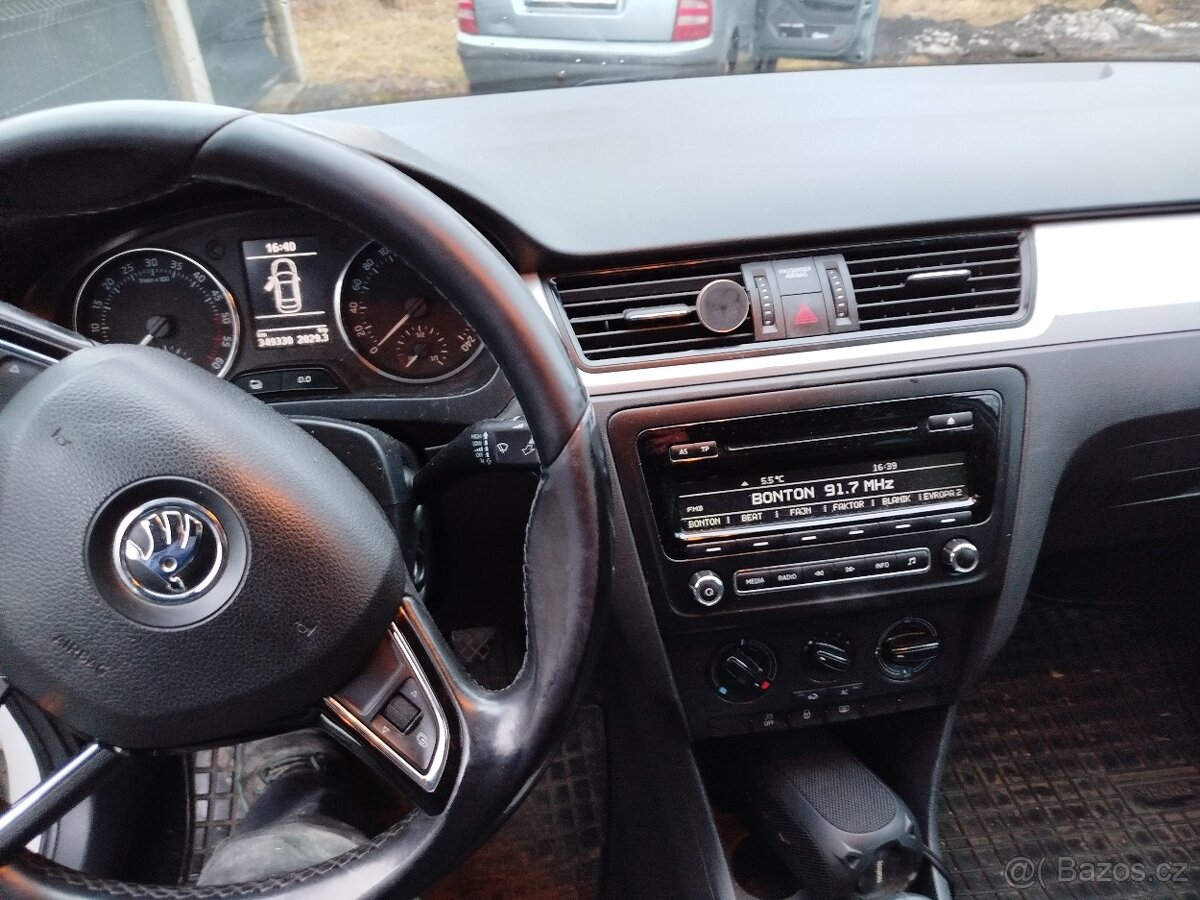 Prodám Škoda Rapid 1.6 TDI r.v.2013 - 10