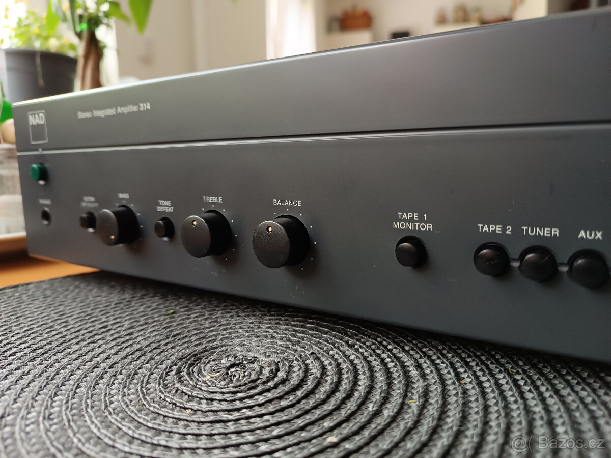zesilovač NAD 314 - 10