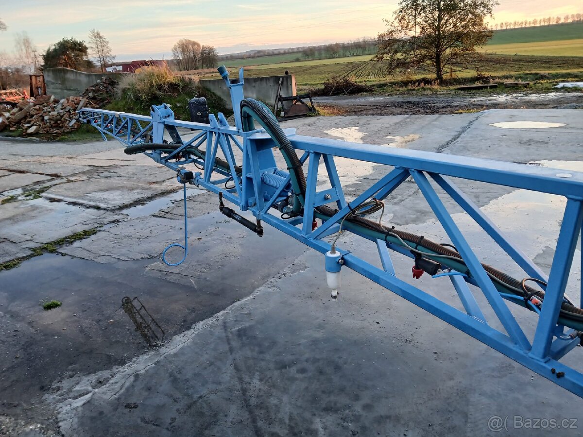 3000l Tažený postřikovač INUMA 3024 - 10