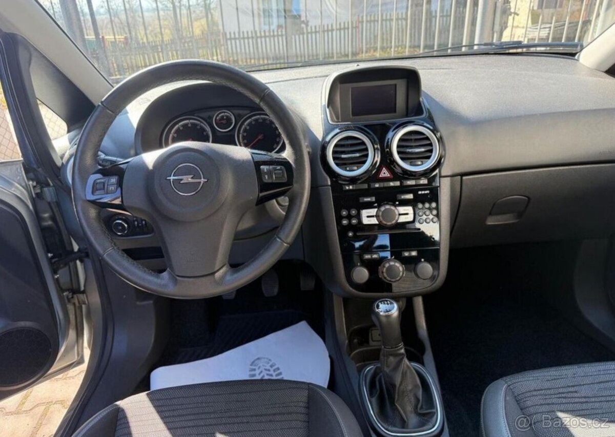 Opel Corsa 1,4i /64kw klima serviska benzín - 10