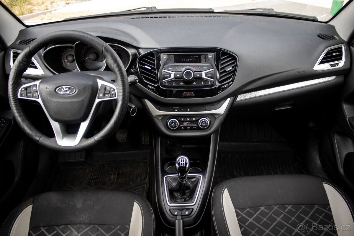 Lada Vesta 1.6 benzín + LPG, 78kW, M5 - 10