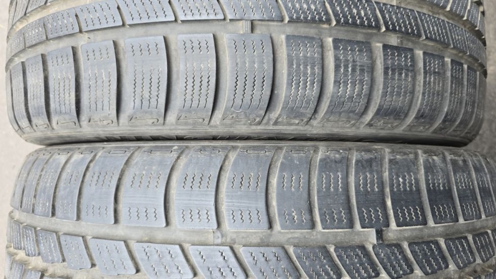 Zimní pneu 245/40/18 Roadstone - 10
