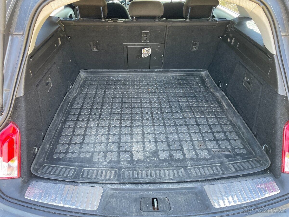 Opel Insignia A 1.8i 103kW Rok 2009 Náhradní díly - 10