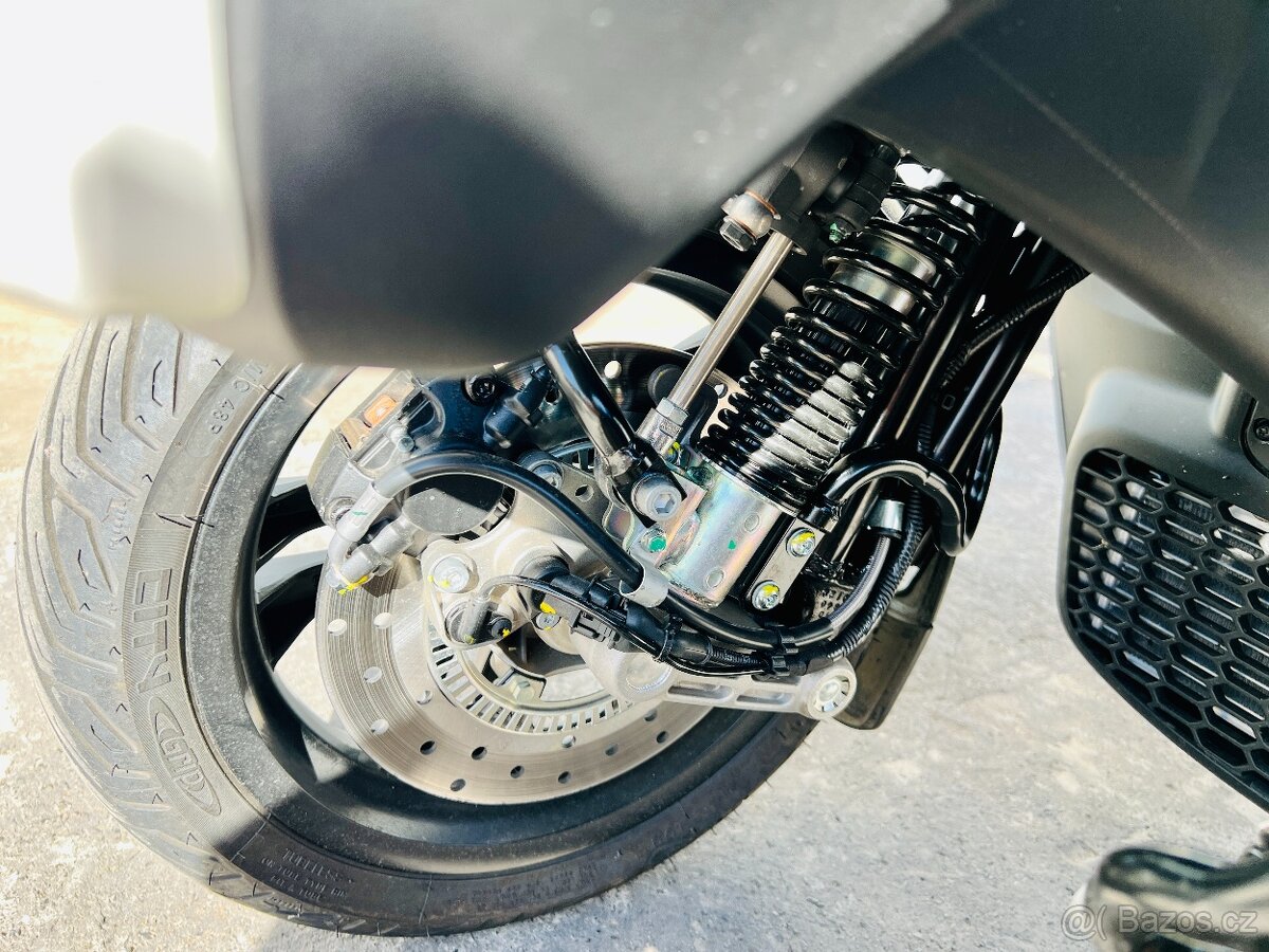 Piaggio MP3 300 HPE, možnost splátek a protiúčtu - 10