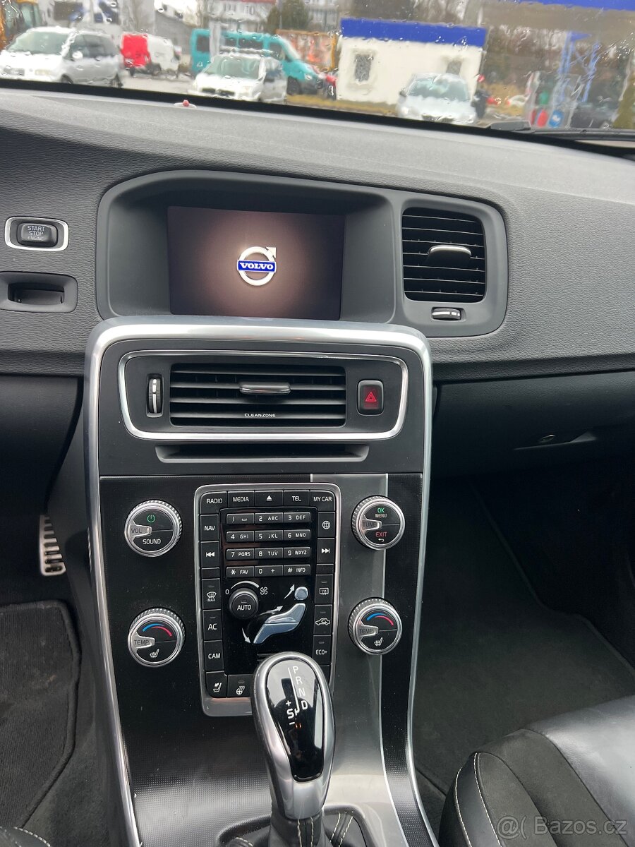 Volvo V60 R-design - 10