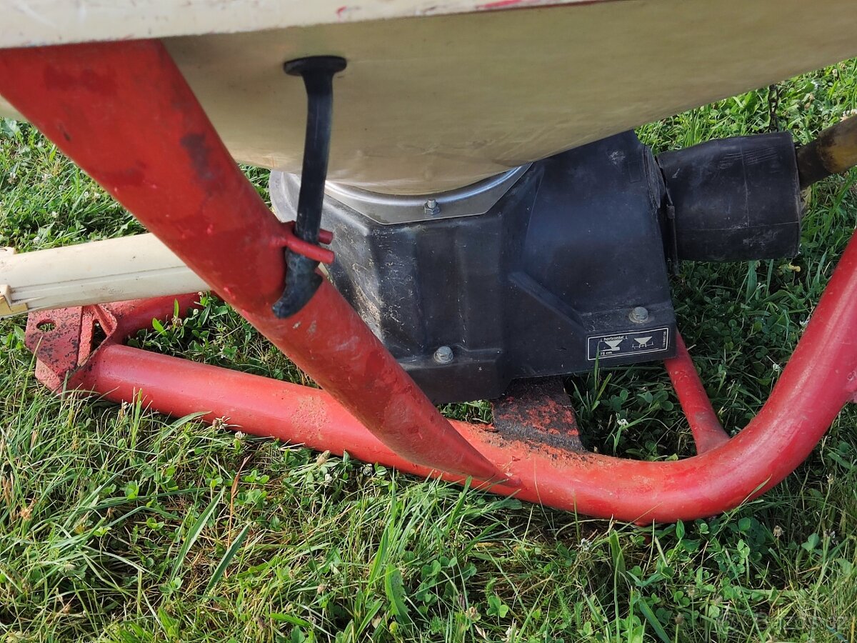 Rozmetadlo průmyslových hnojiv Vicon - 10