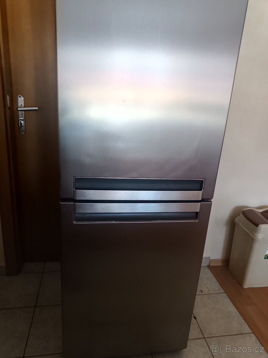 Whirlpool Lednice s mrazákem - 10