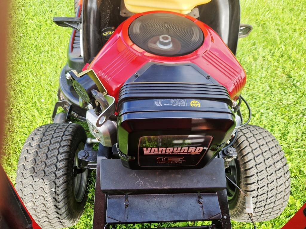 Zahradní traktor AGS SECO, Starjet Briggs 16HP 2V - 10