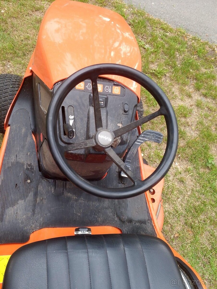 Prodám zahradní traktor Kubota G18 diesel - 10