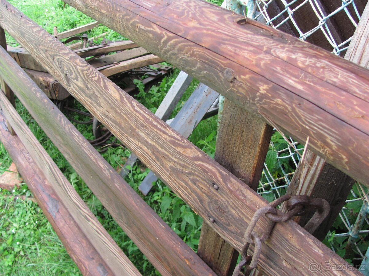 Žebřina z vozu / bočnice / 2ks - 10