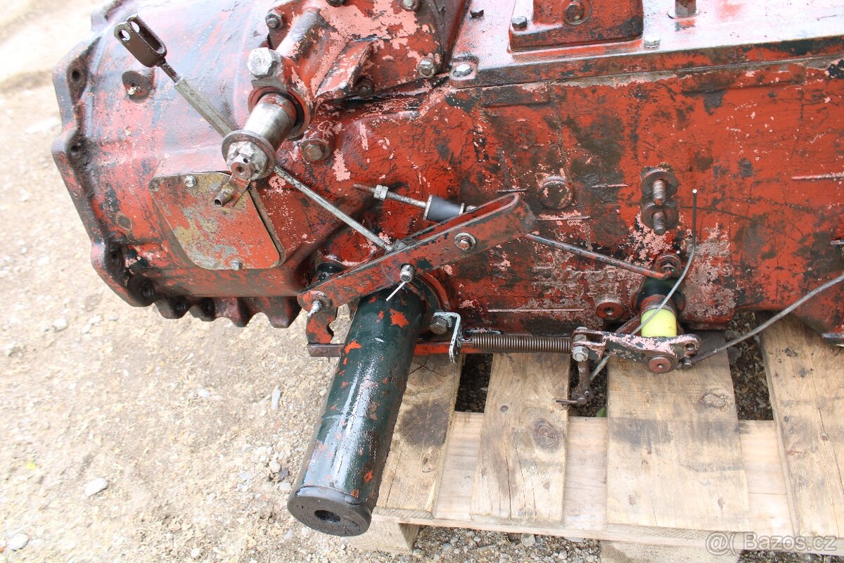 Zetor 7011 7045 převodovka - 10